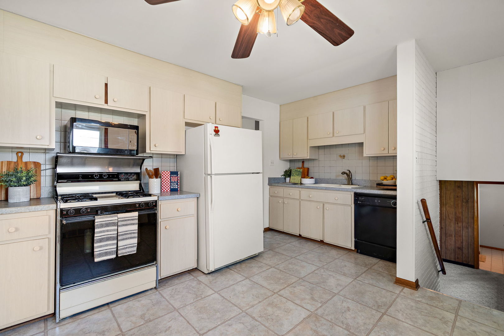 2926 191st Street Property Photo 12