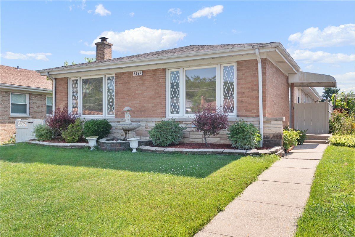8449 N St Louis Avenue Property Photo 19
