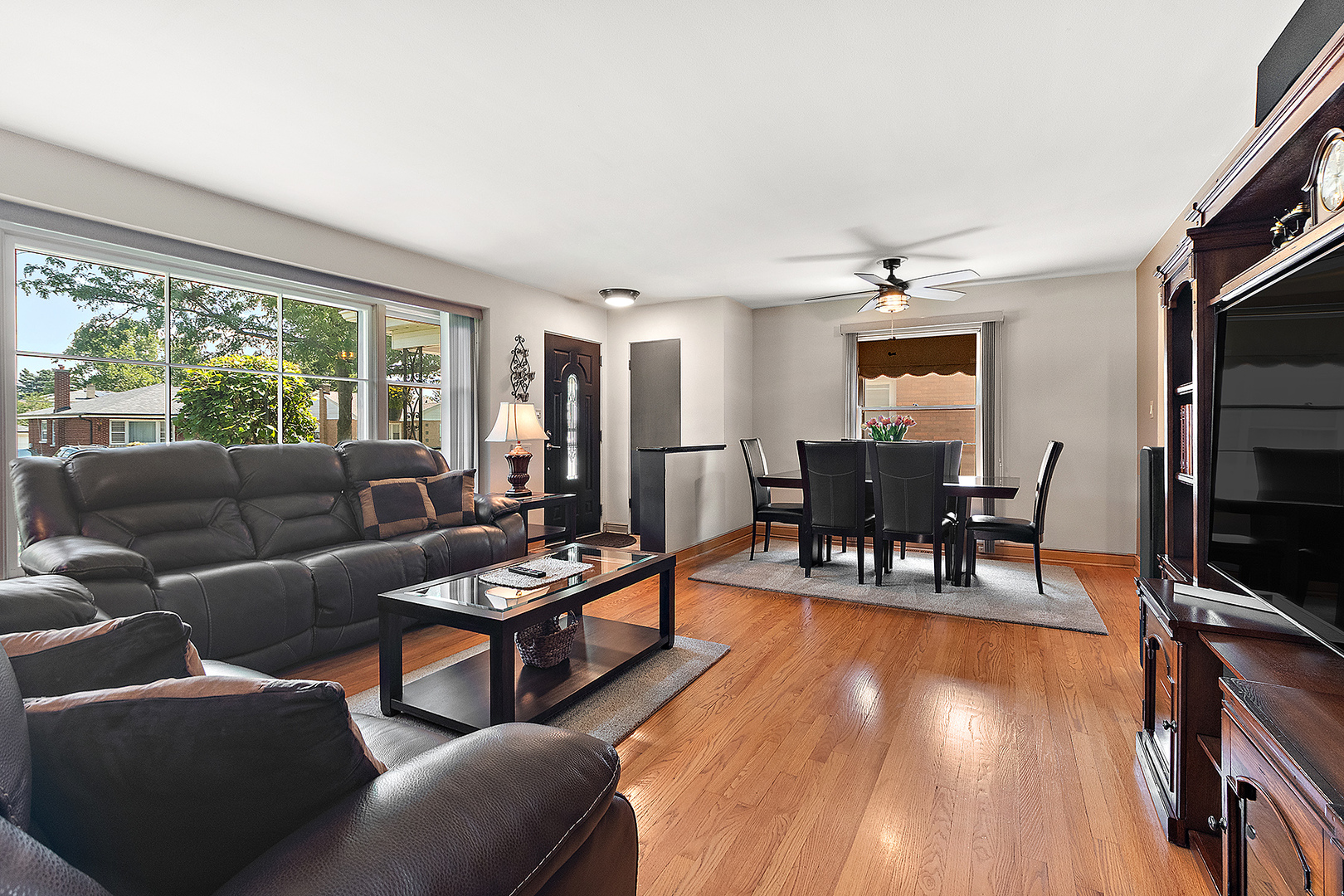 1916 Manchester Avenue Property Photo 5