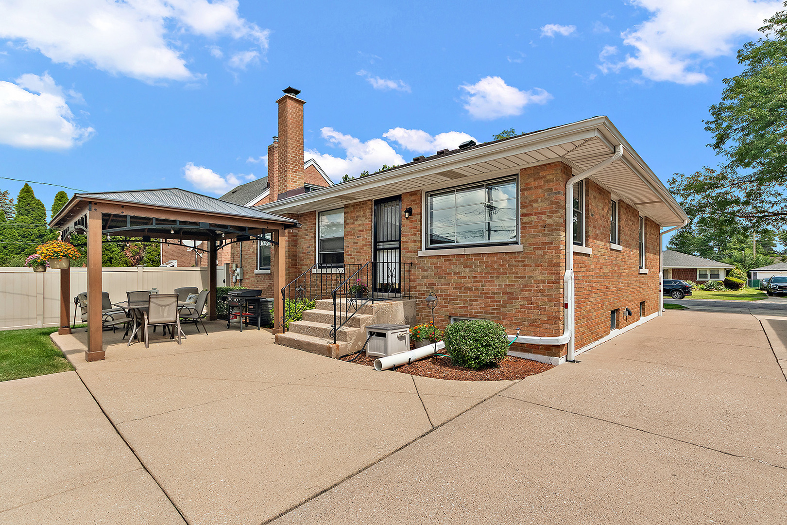 1916 Manchester Avenue Property Photo 32