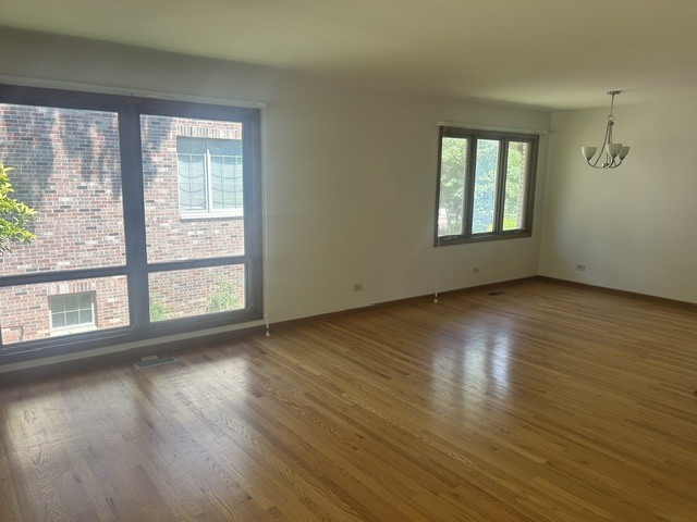 1s471 Monterey Avenue Property Photo 4