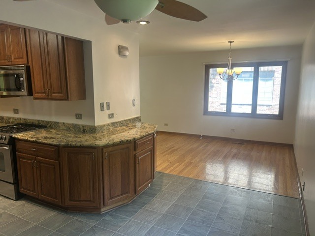 1s471 Monterey Avenue Property Photo 7