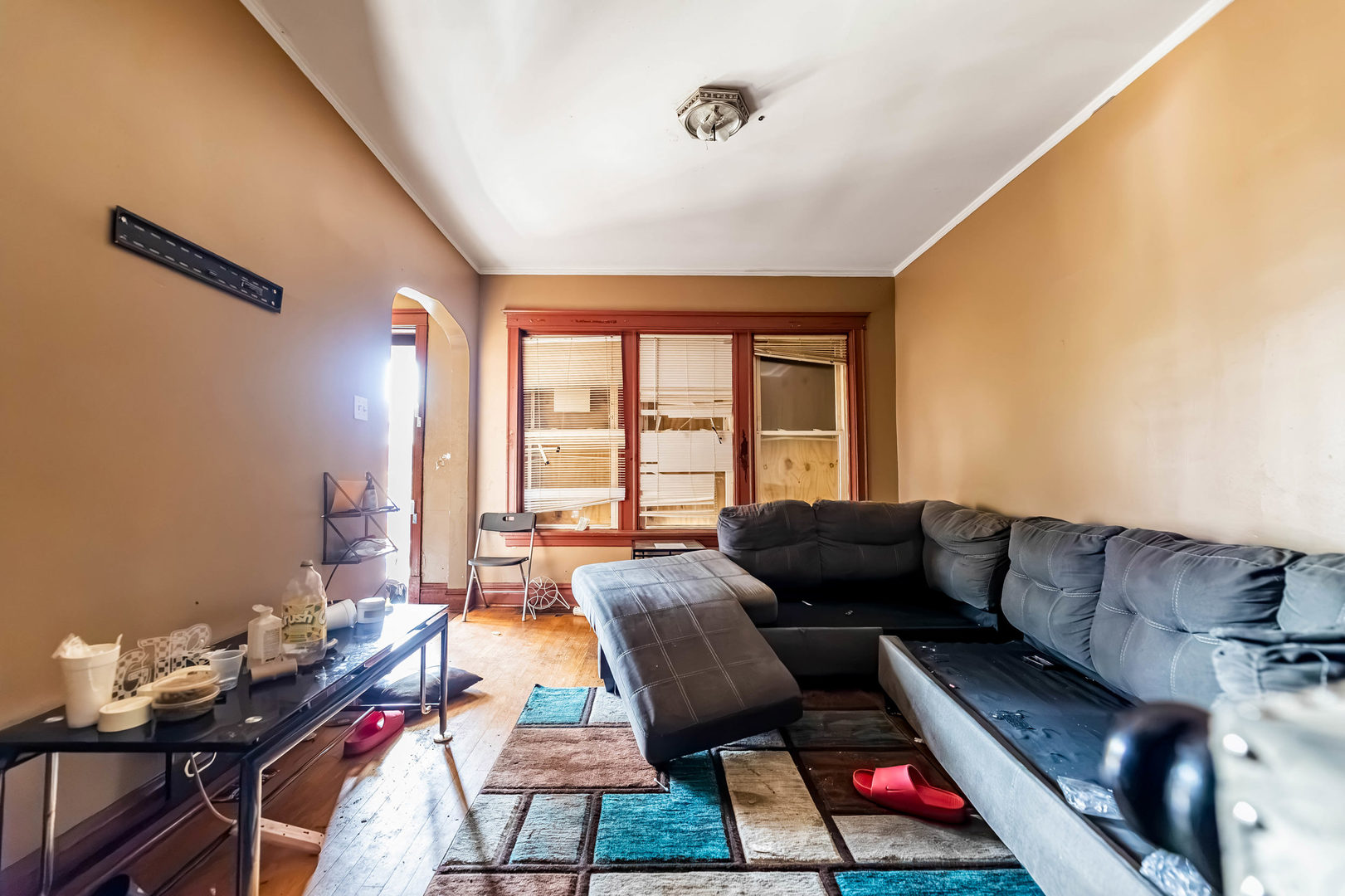 1312 W 73rd Place Property Photo 2
