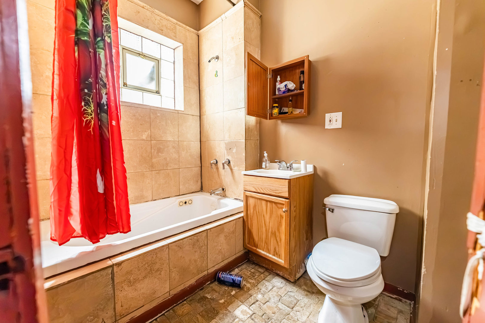 1312 W 73rd Place Property Photo 8