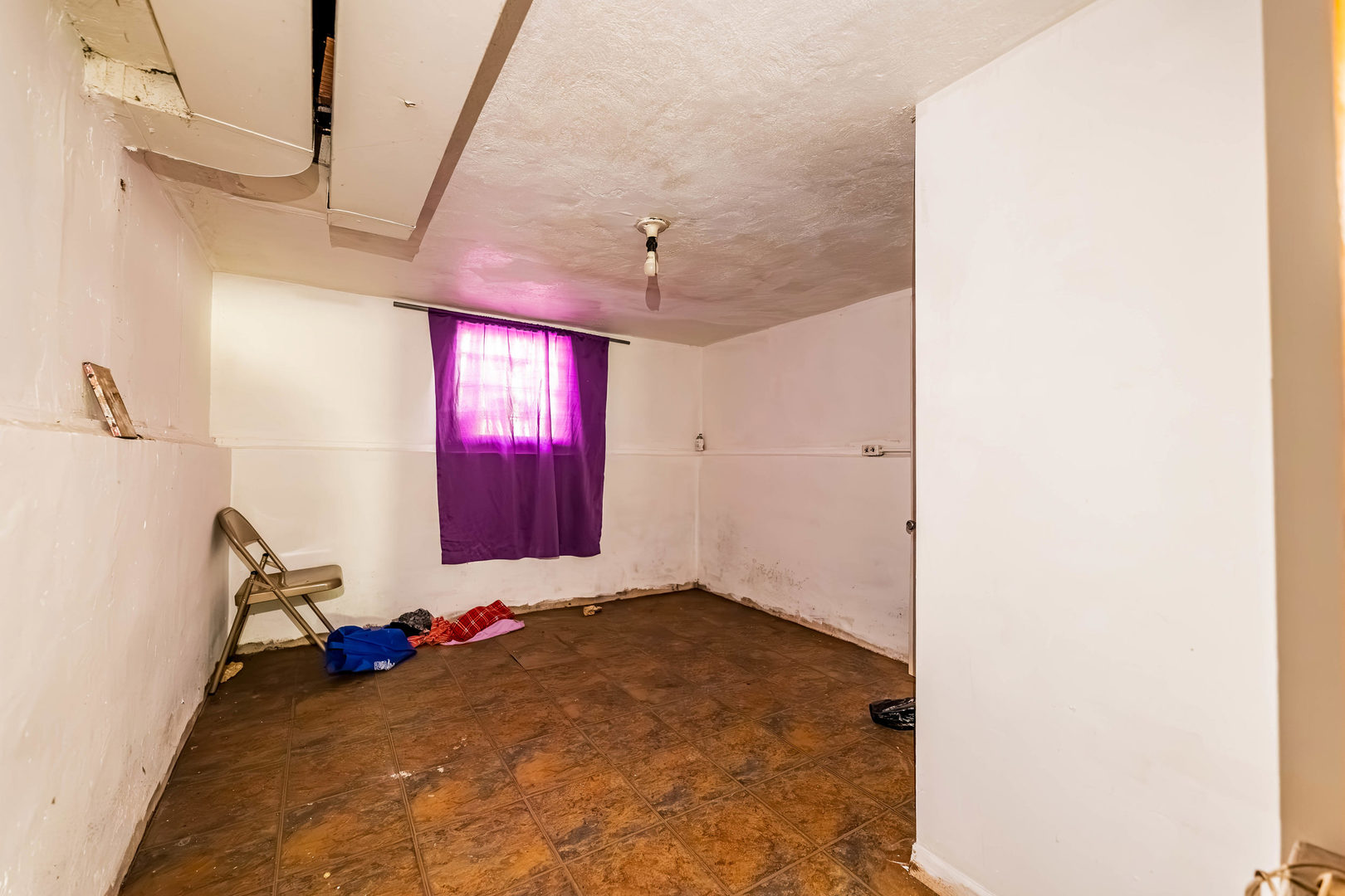 1312 W 73rd Place Property Photo 12