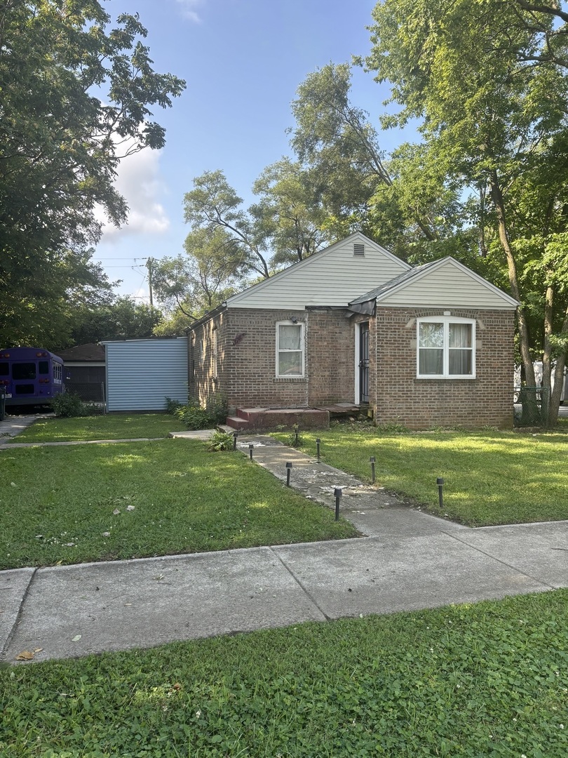 3743 W 135th Street Property Photo 1