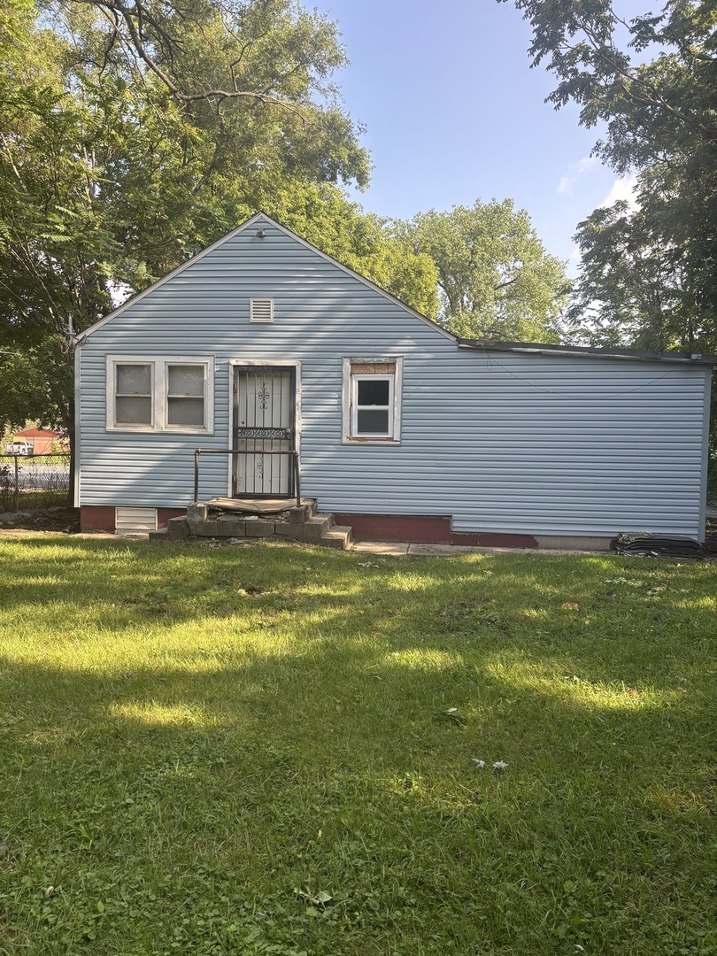 3743 W 135th Street Property Photo 4