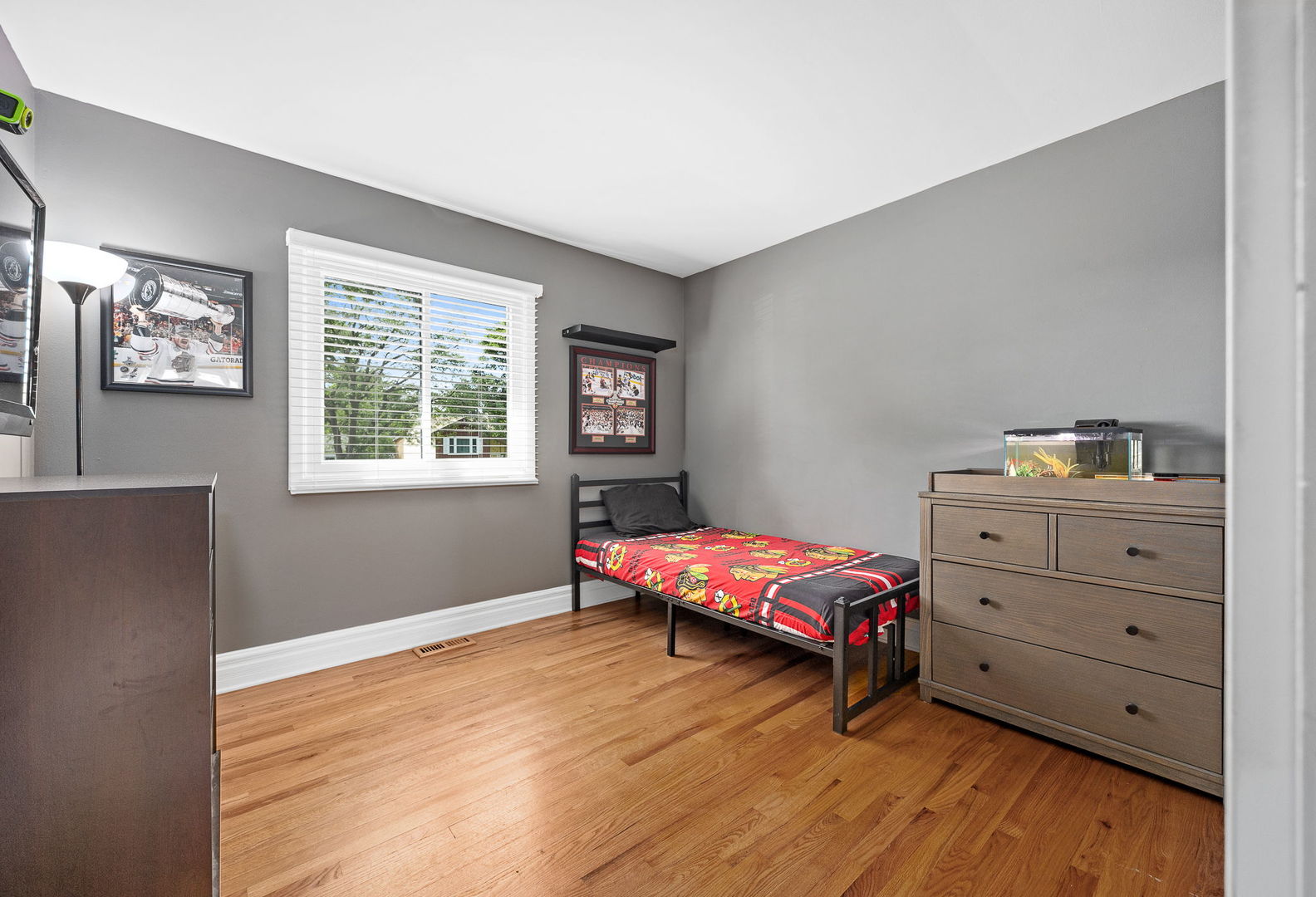 637 S Beverly Avenue Property Photo 16