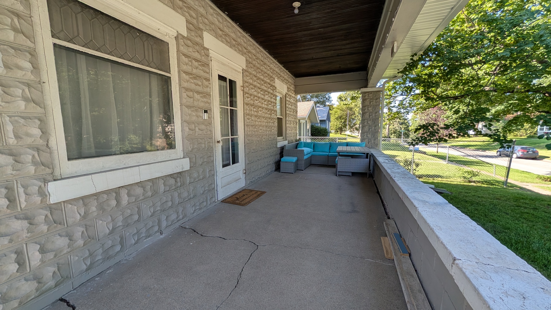 258 7th Street Property Photo 4