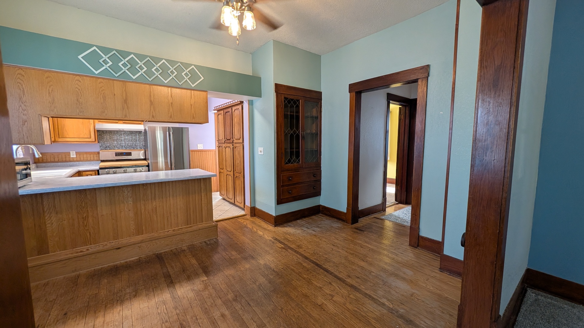 258 7th Street Property Photo 7