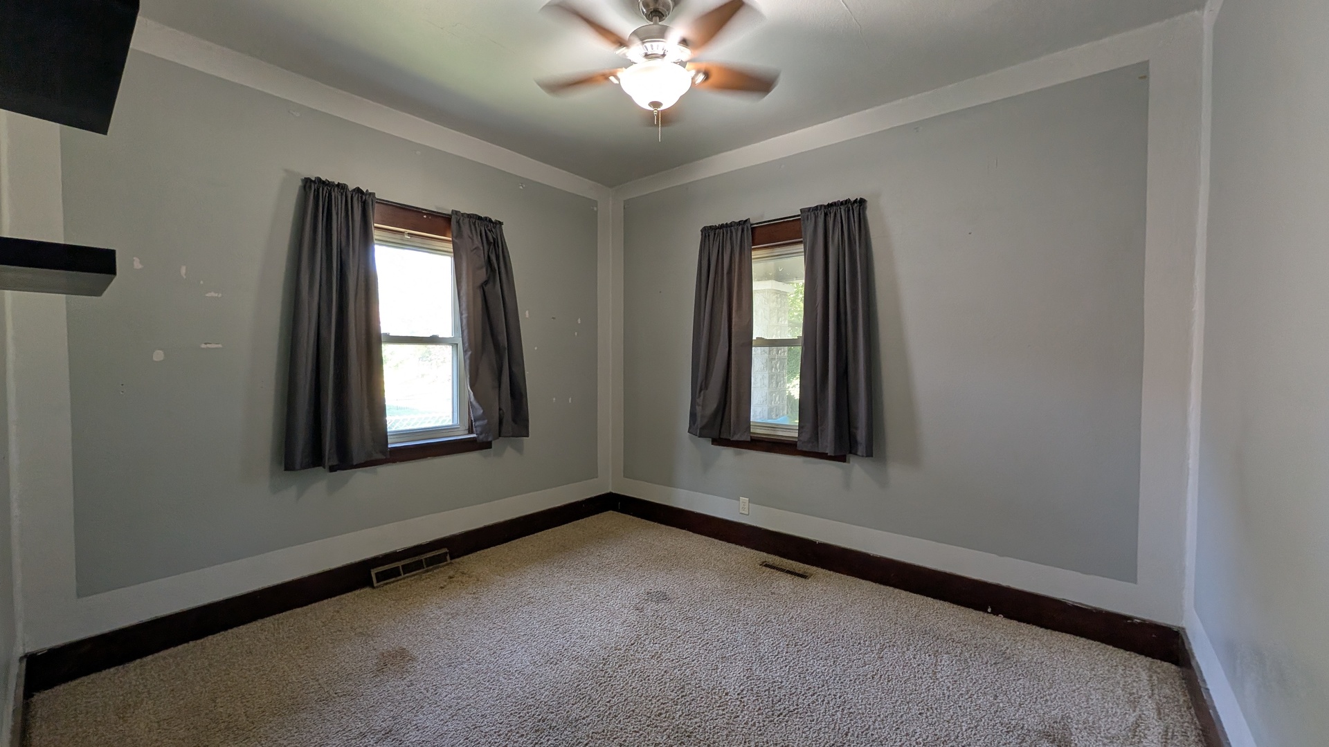 258 7th Street Property Photo 15