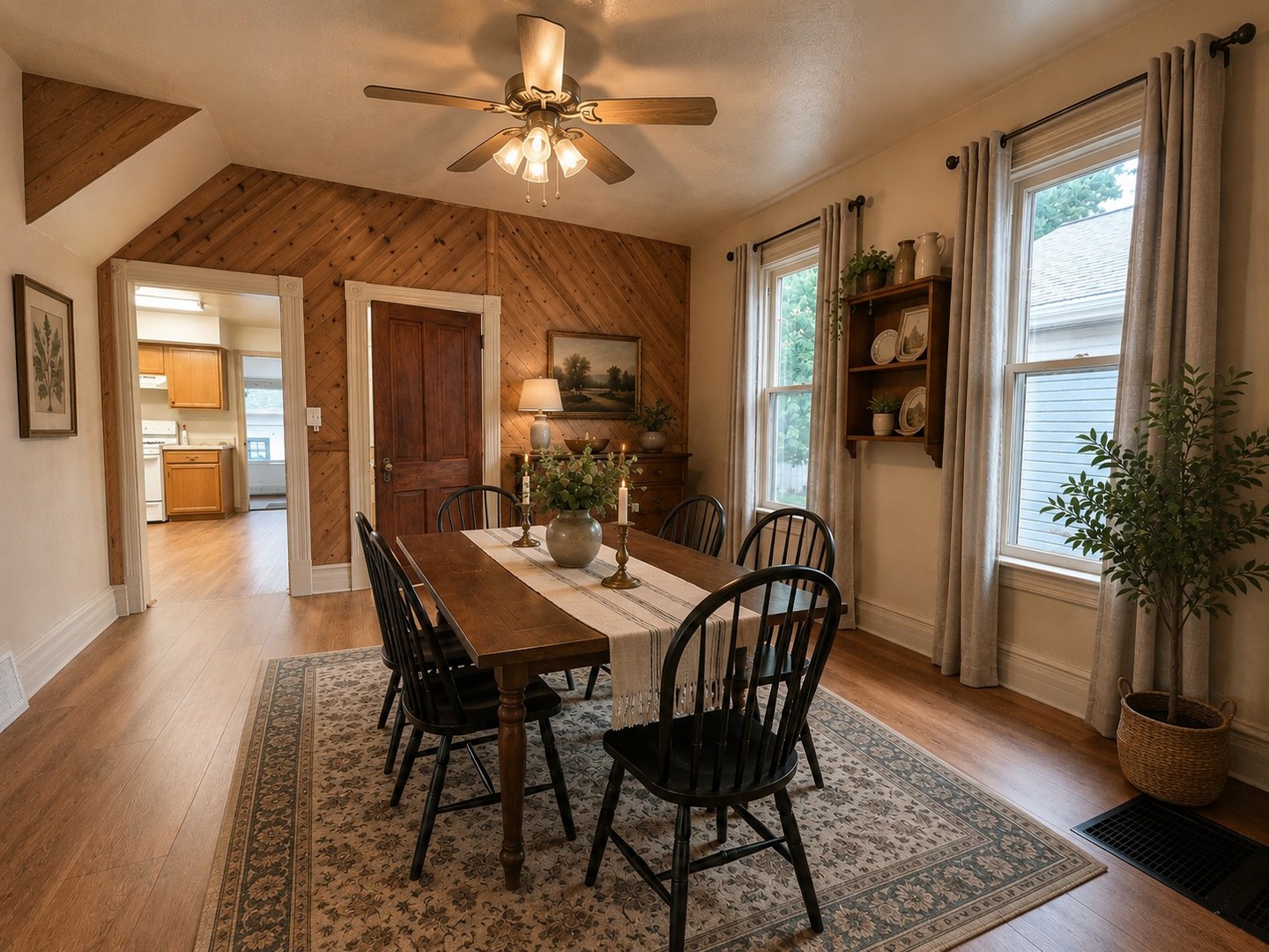 813 Pine Street Property Photo 10