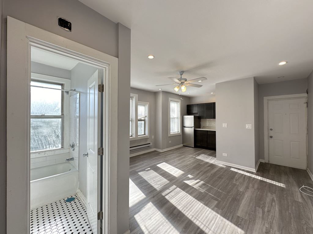 4735 N Beacon Street 301 Property Photo 11