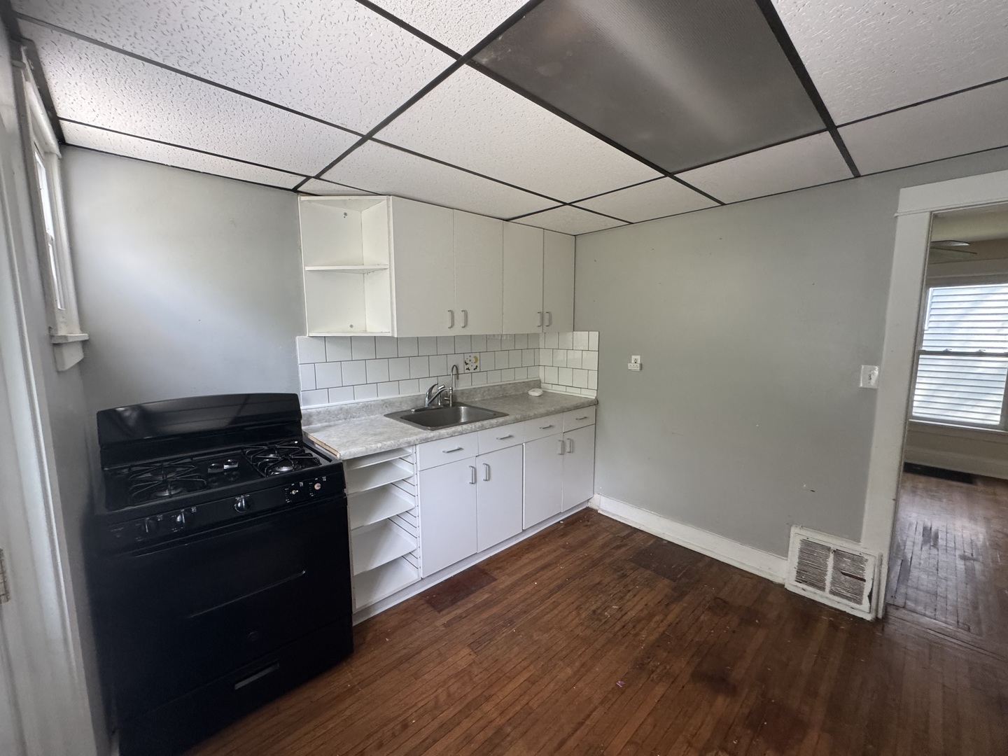 647 Hardin Avenue A Property Photo 2
