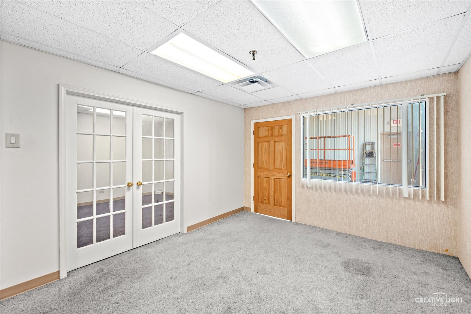 2701 W Jefferson Street Property Photo 12