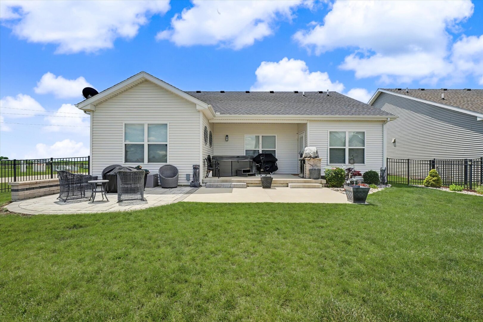 3916 Bay Circle 3916 Property Photo 39