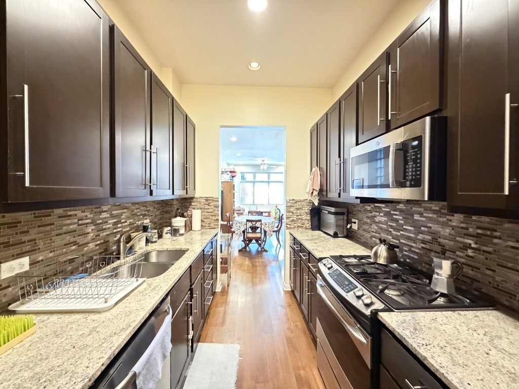 1415 N Campbell Avenue 1 Property Photo 4