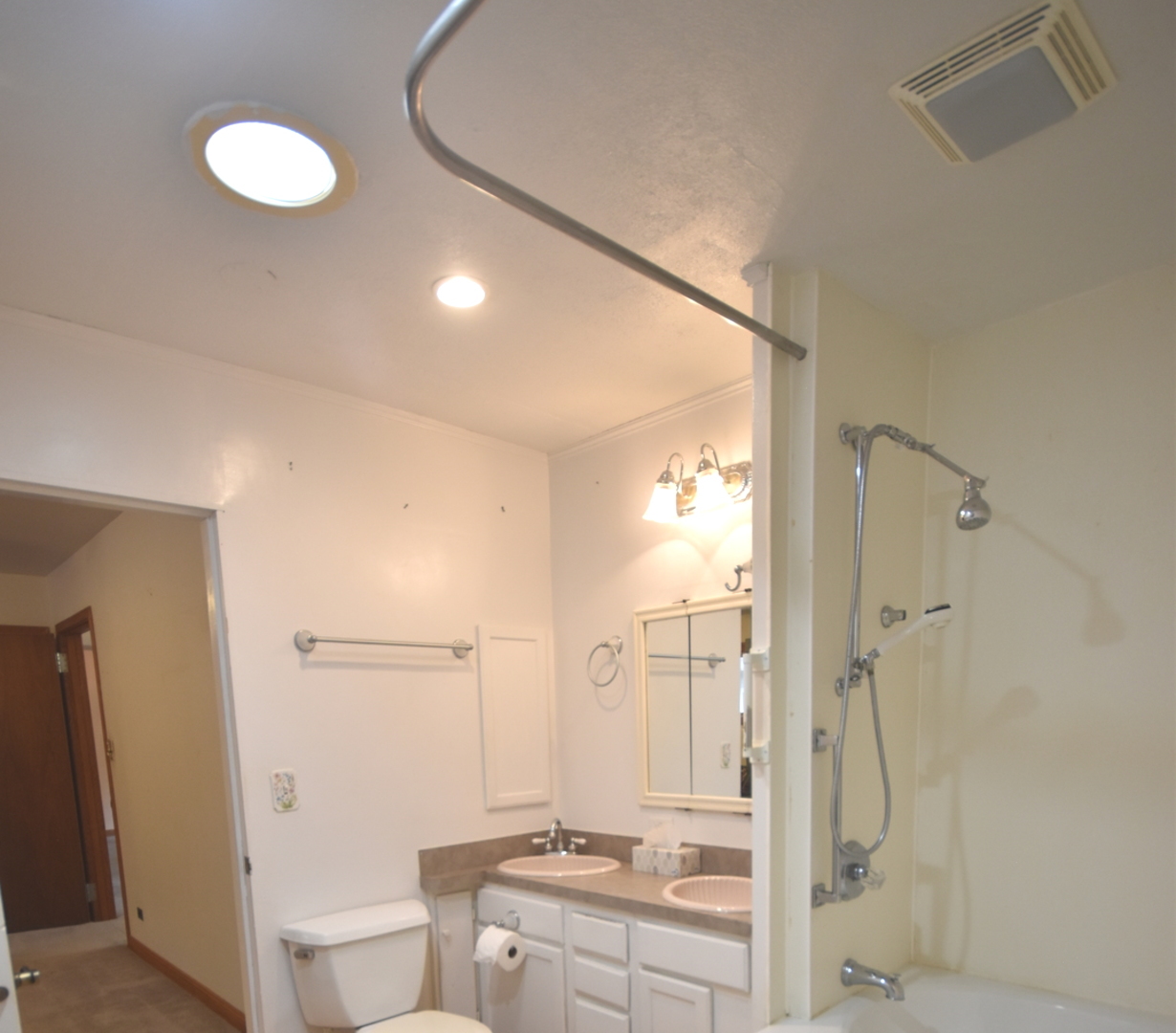34w615 Illinois Street Property Photo 18
