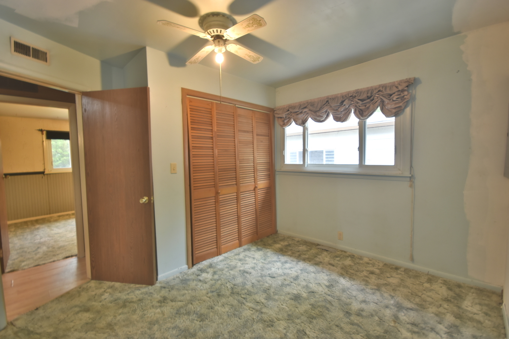 34w615 Illinois Street Property Photo 23