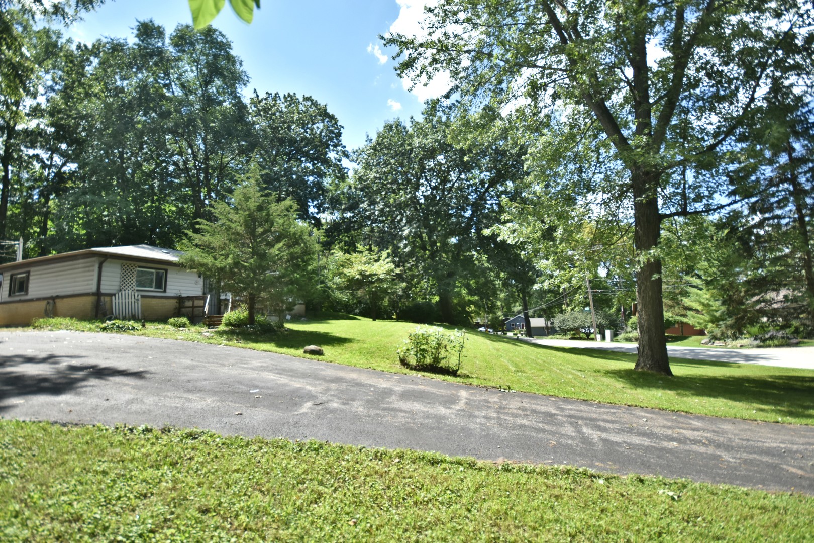 34w615 Illinois Street Property Photo 36