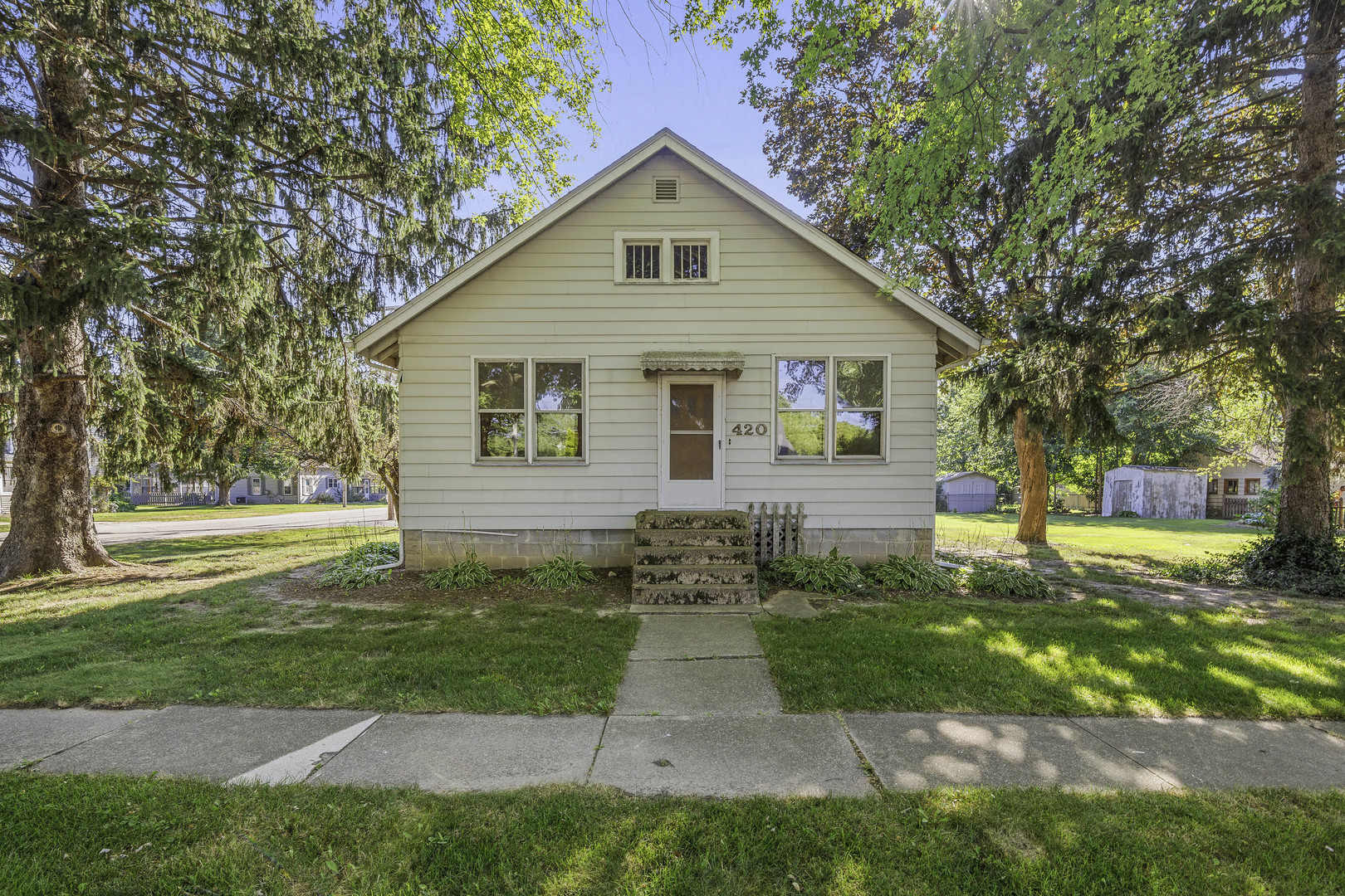 420 N Hugh Street Property Photo 1
