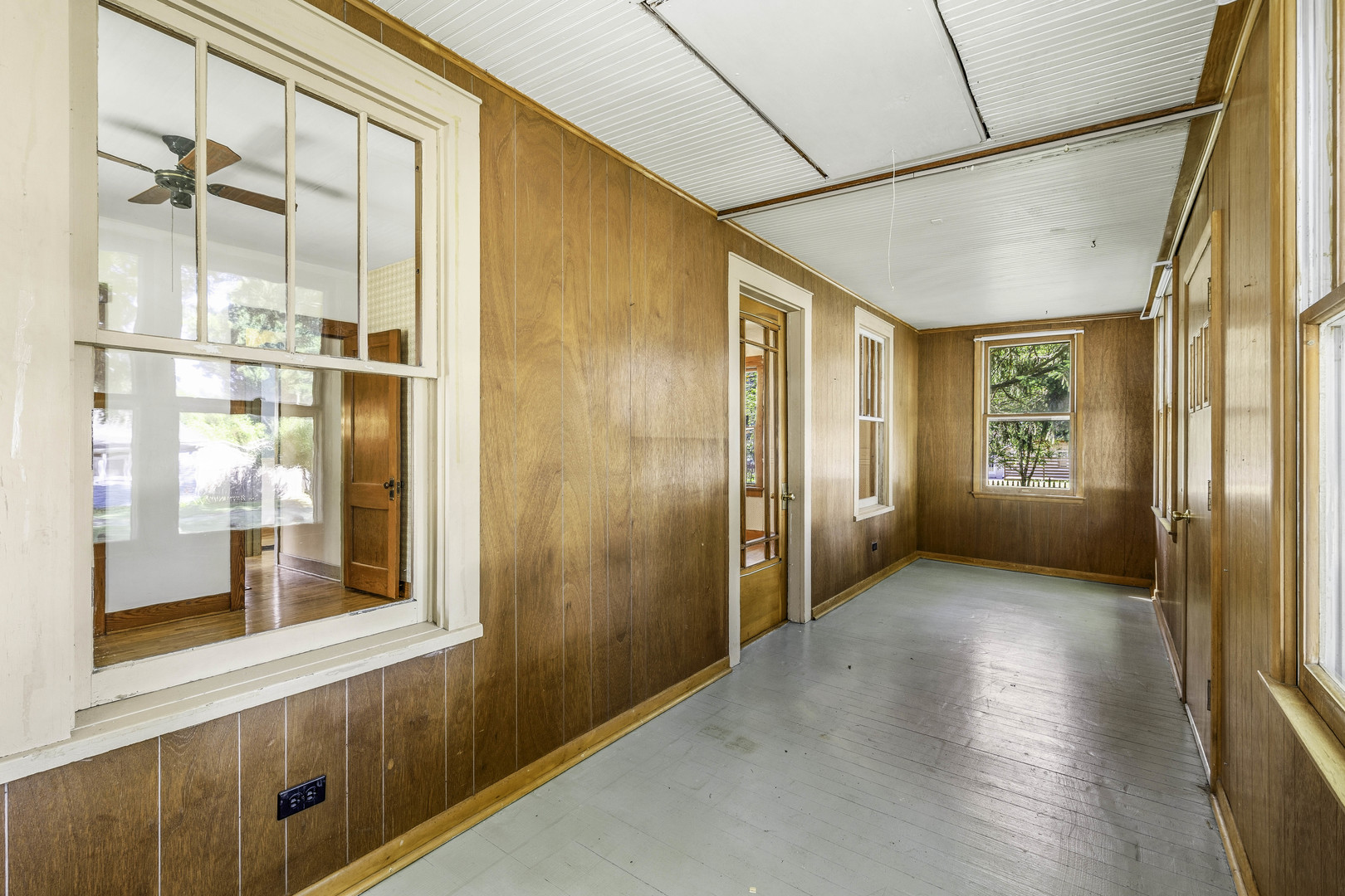 420 N Hugh Street Property Photo 4