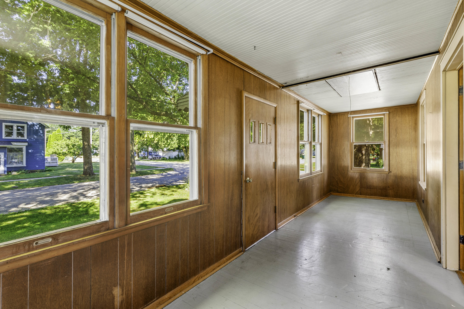 420 N Hugh Street Property Photo 5