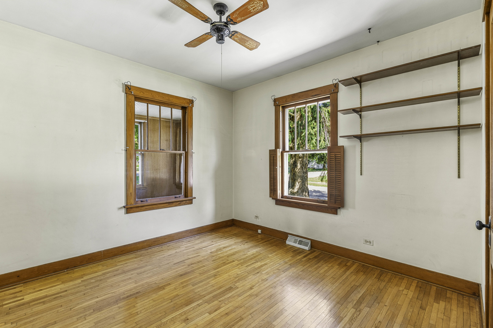 420 N Hugh Street Property Photo 16