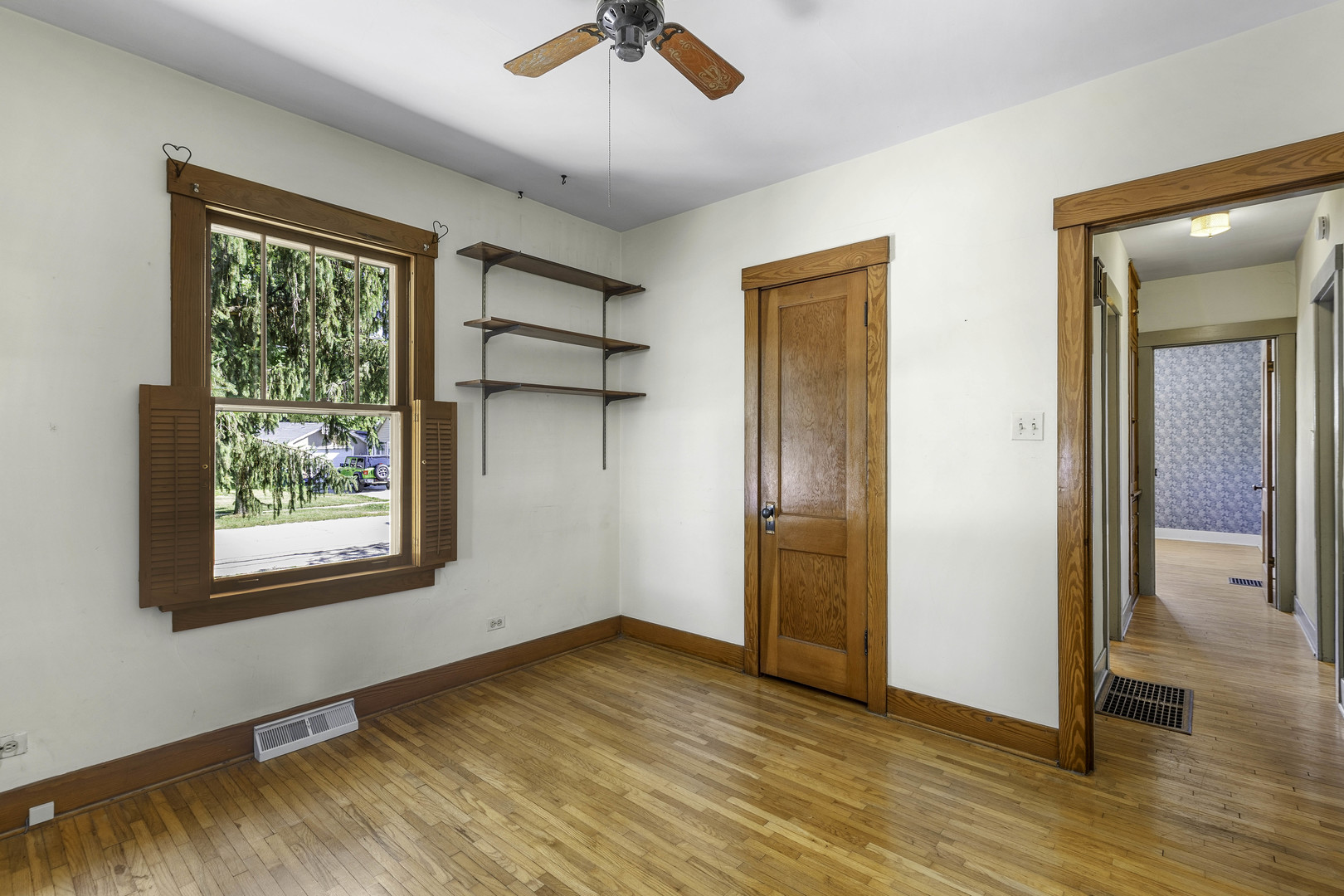 420 N Hugh Street Property Photo 17
