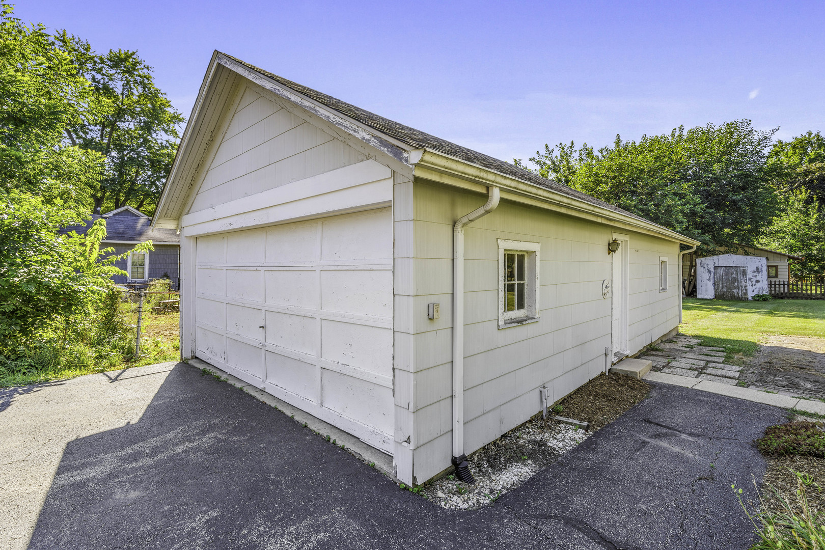 420 N Hugh Street Property Photo 32