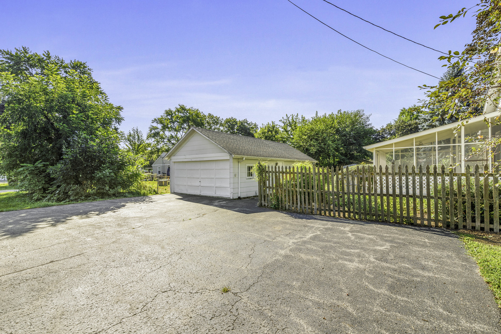 420 N Hugh Street Property Photo 34