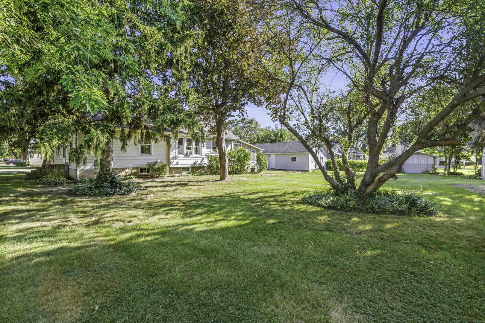 420 N Hugh Street Property Photo 35