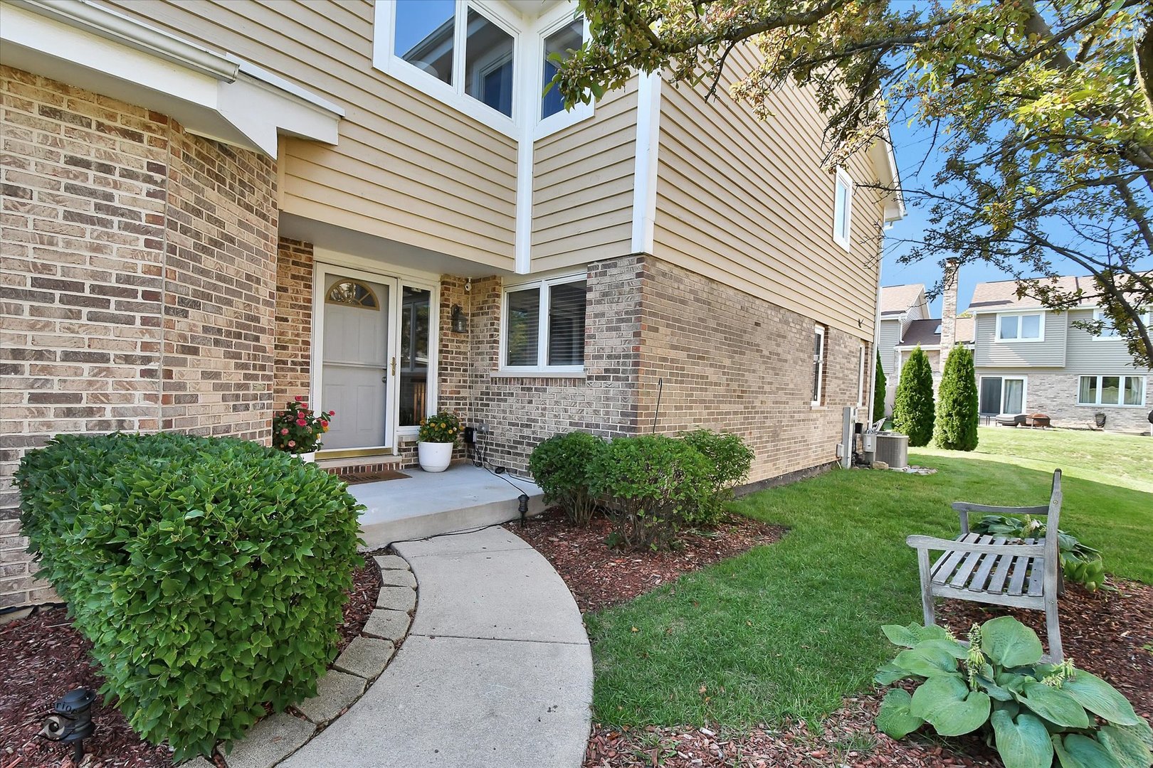 17323 Lakebrook Drive Property Photo 2