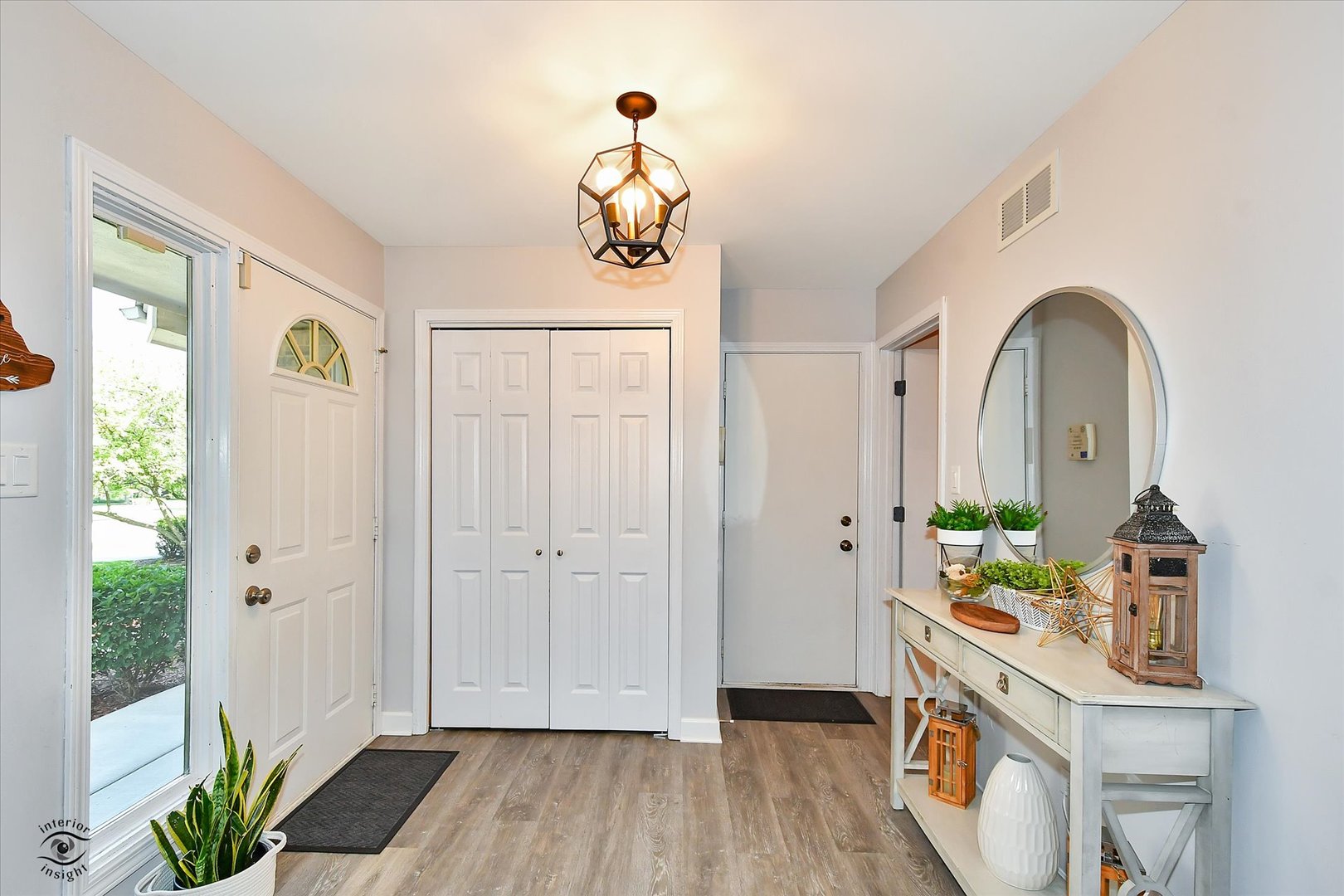 17323 Lakebrook Drive Property Photo 3