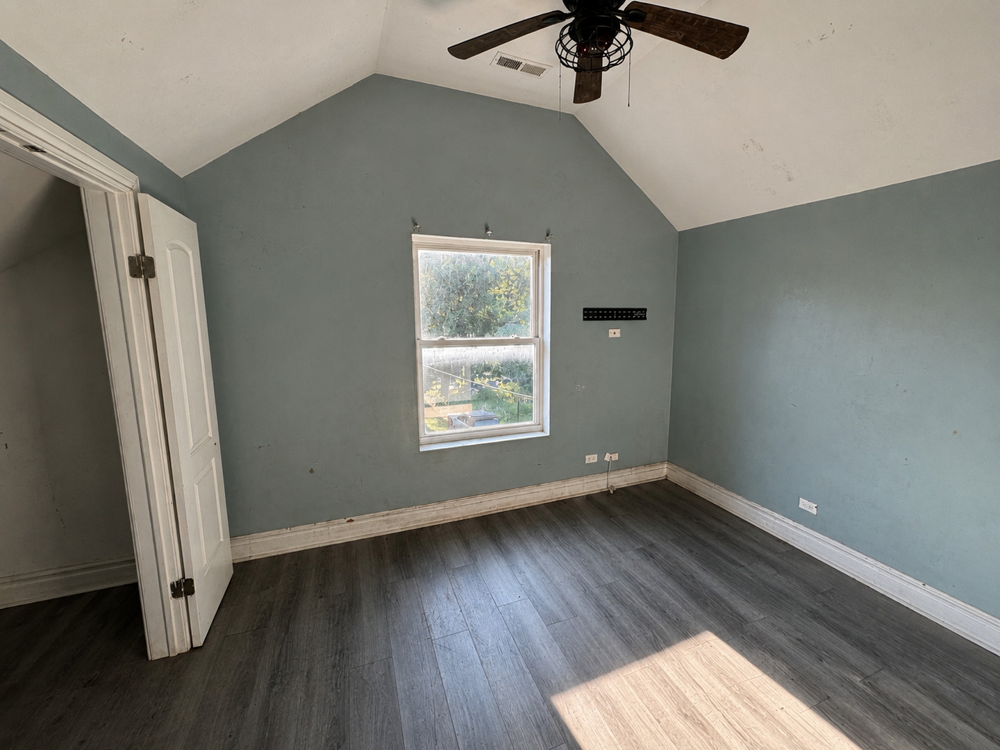 7921 S Ridgeland Avenue Property Photo 7