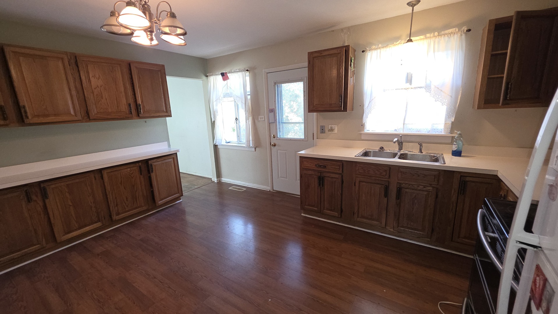 314 Sheridan Street Property Photo 2