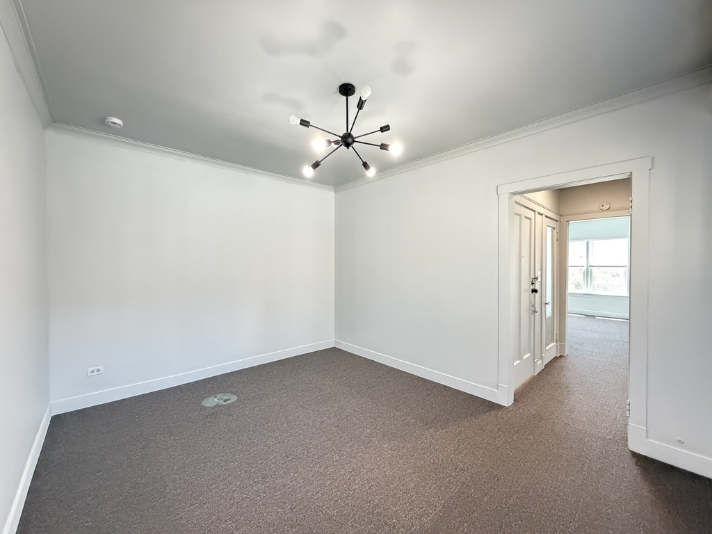 6018 W North Avenue 2 Property Photo 6