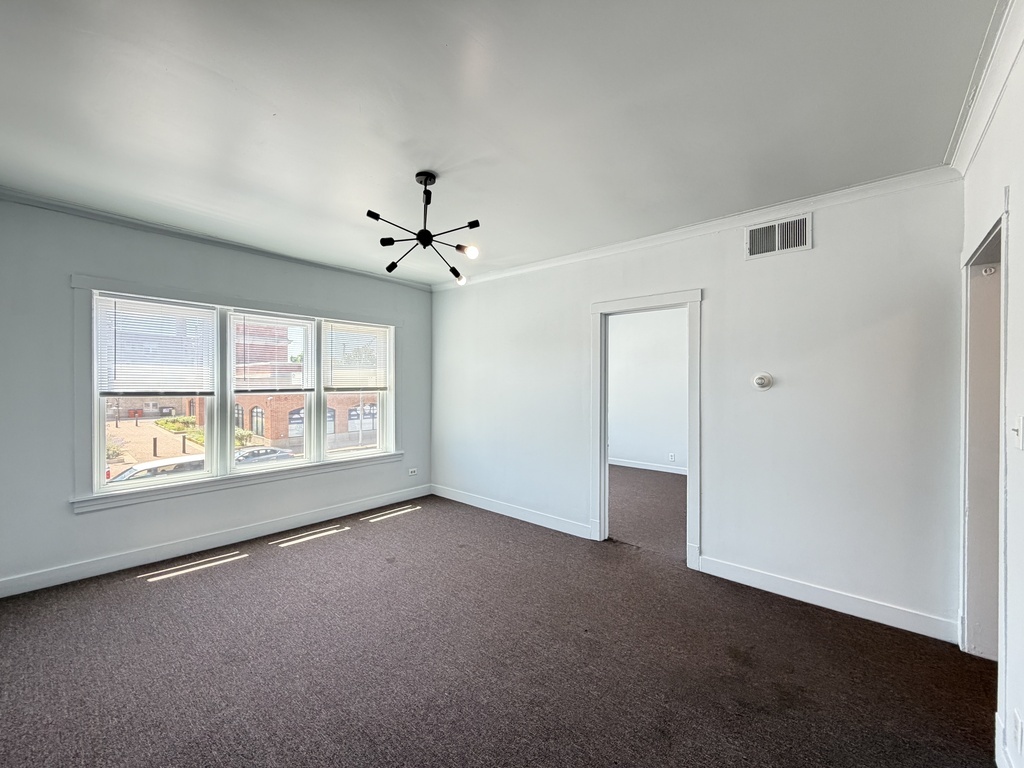 6018 W North Avenue 2 Property Photo 9