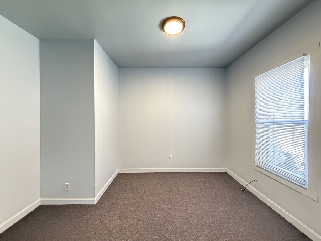 6018 W North Avenue 2 Property Photo 14