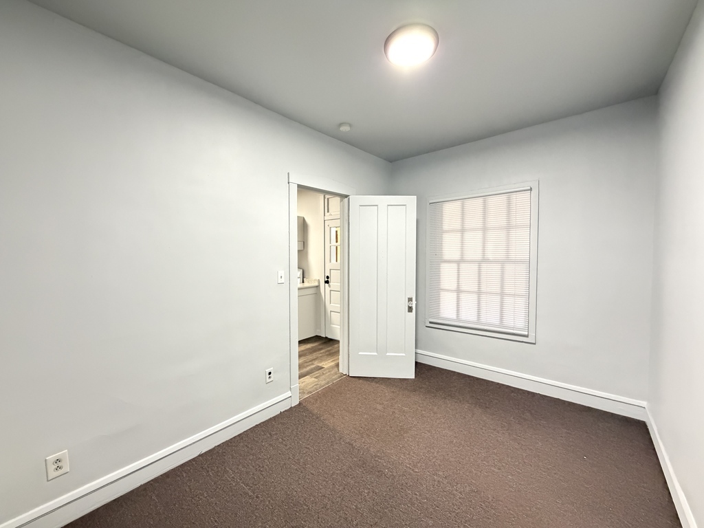 6018 W North Avenue 2 Property Photo 18