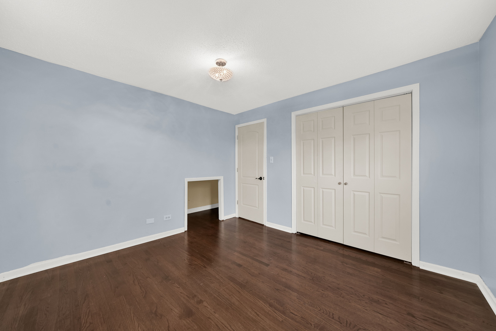 4933 S Lockwood Avenue Property Photo 12