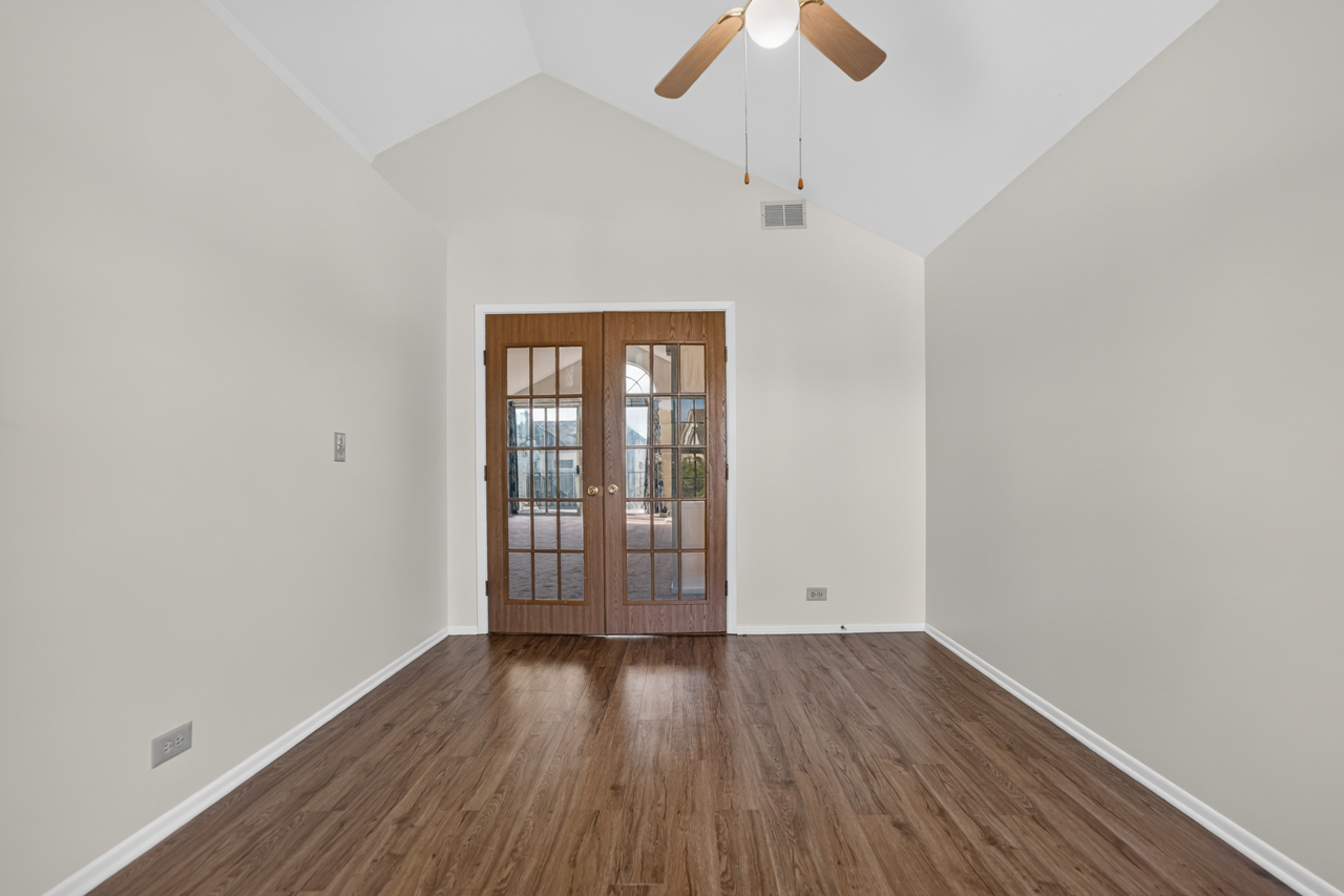 358 Ashford Circle 2 Property Photo 13