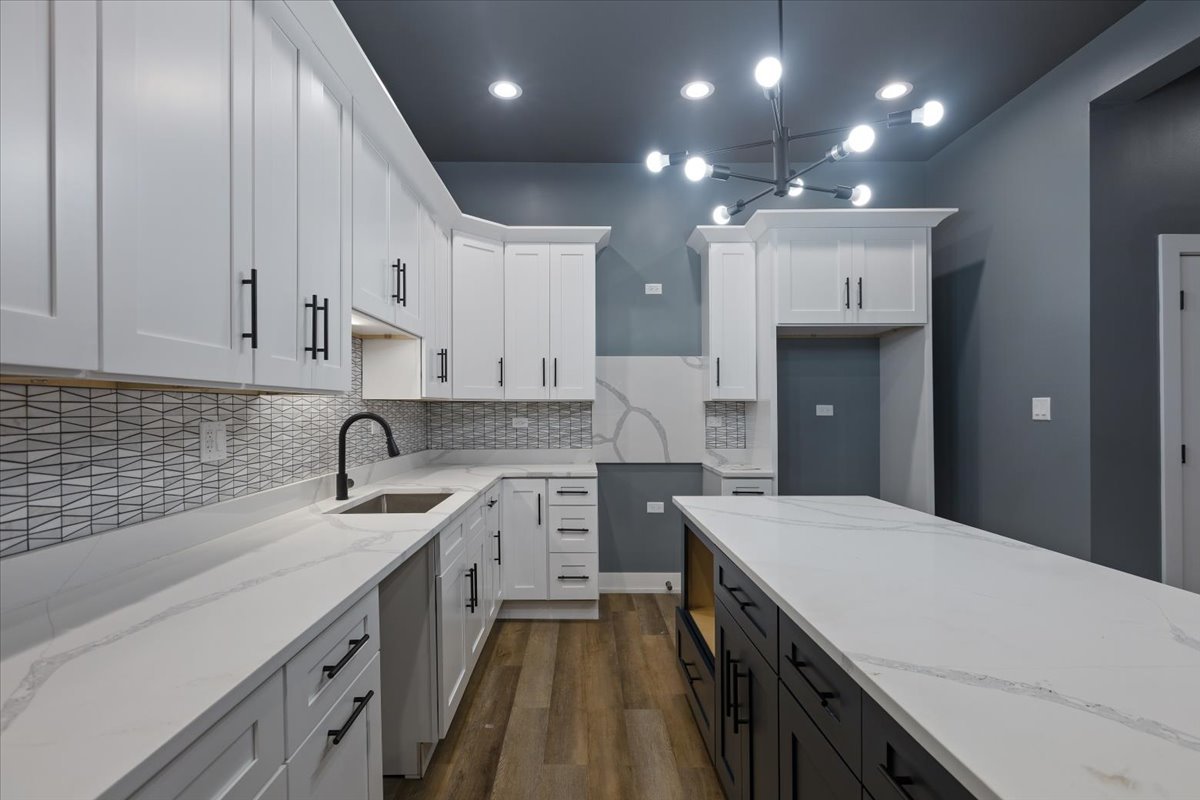 12721912 Property Photo 4