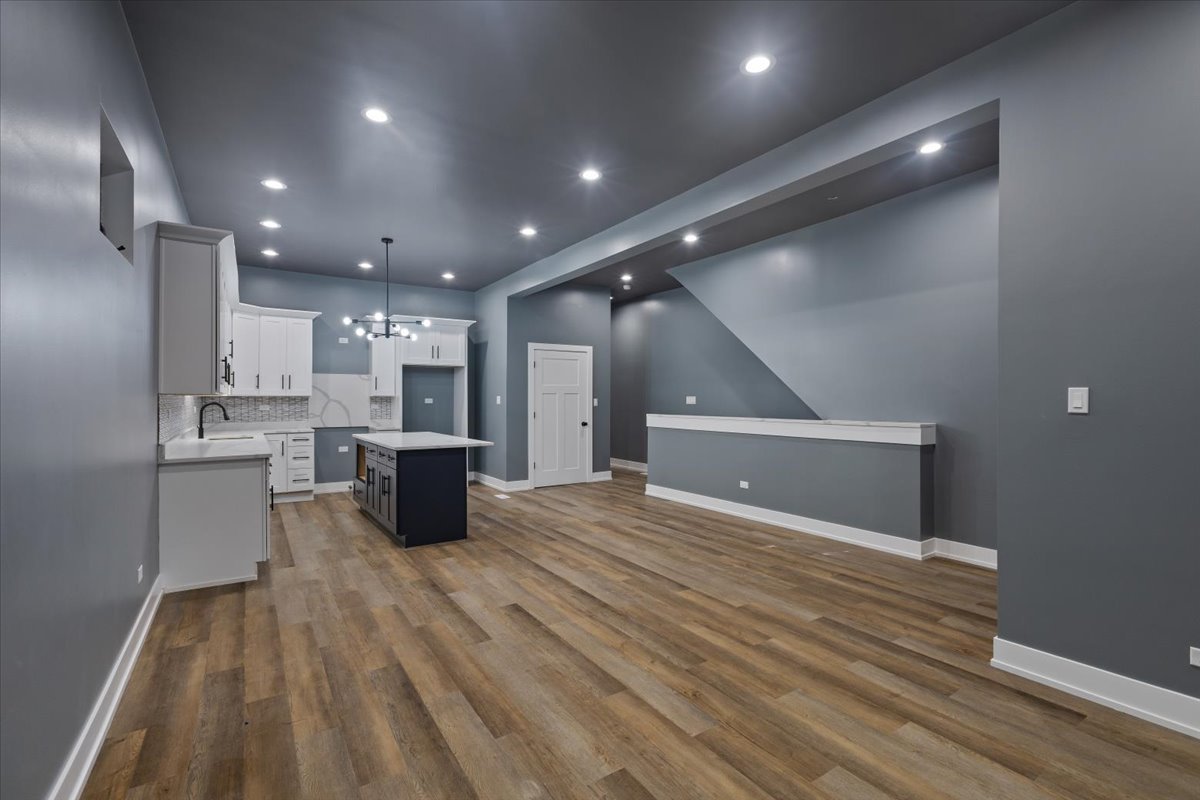 12721912 Property Photo 10