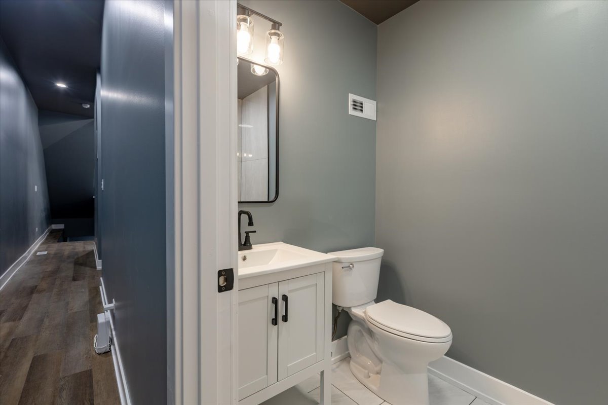 12721912 Property Photo 17
