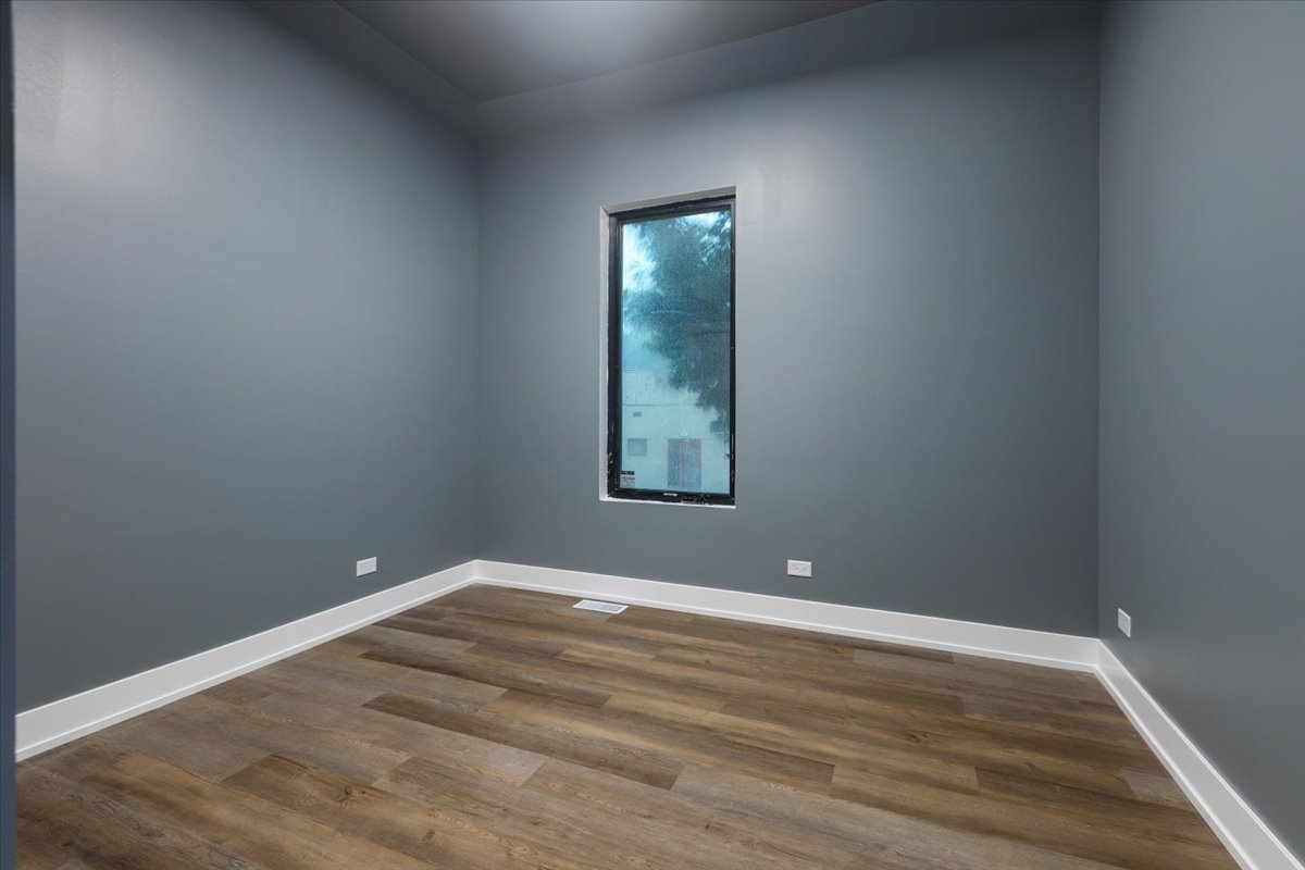 12721912 Property Photo 19