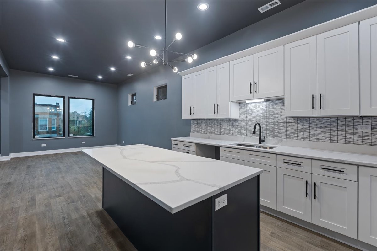 12721912 Property Photo 24