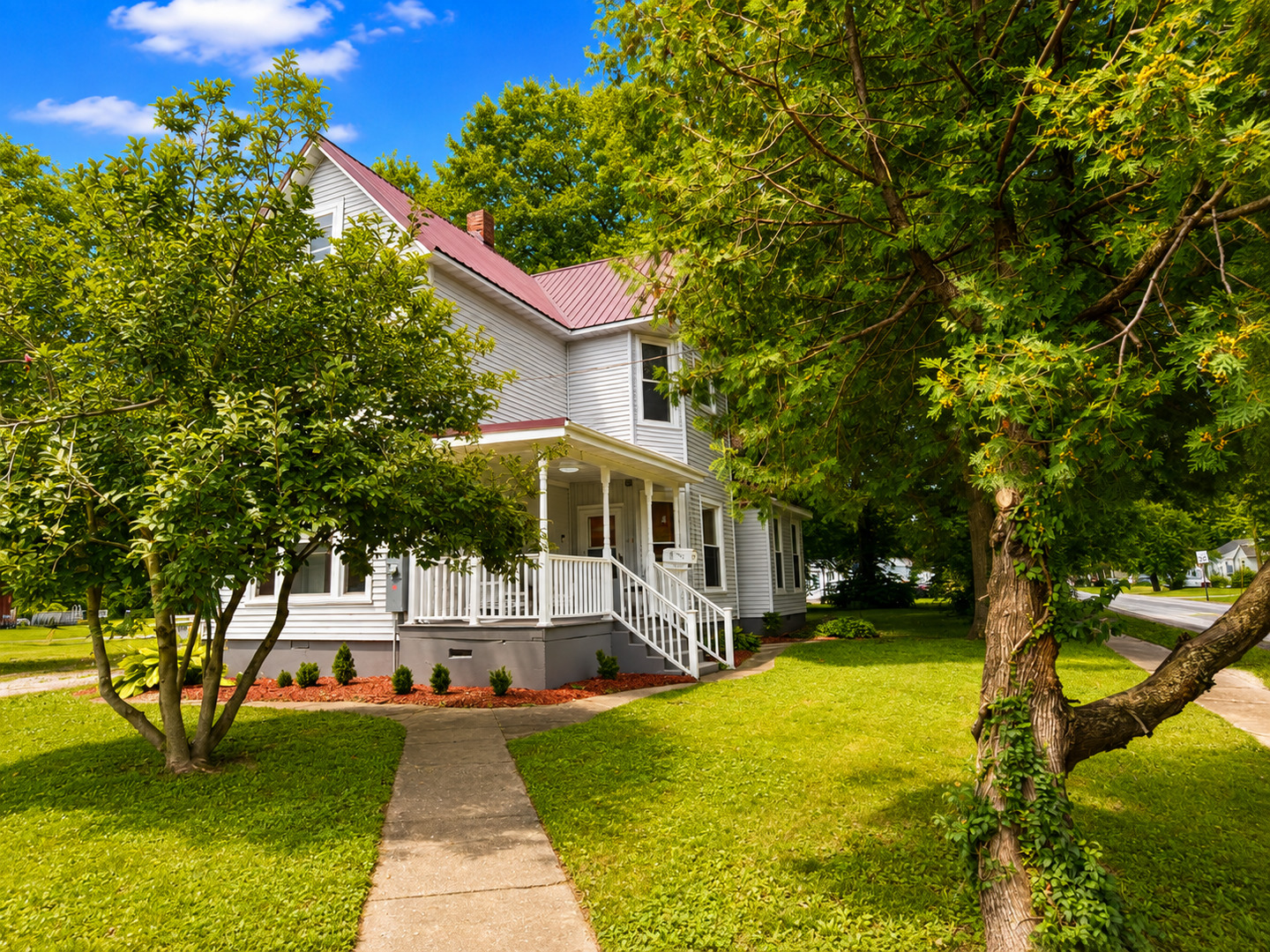 502 Vincennes Avenue Property Photo 10