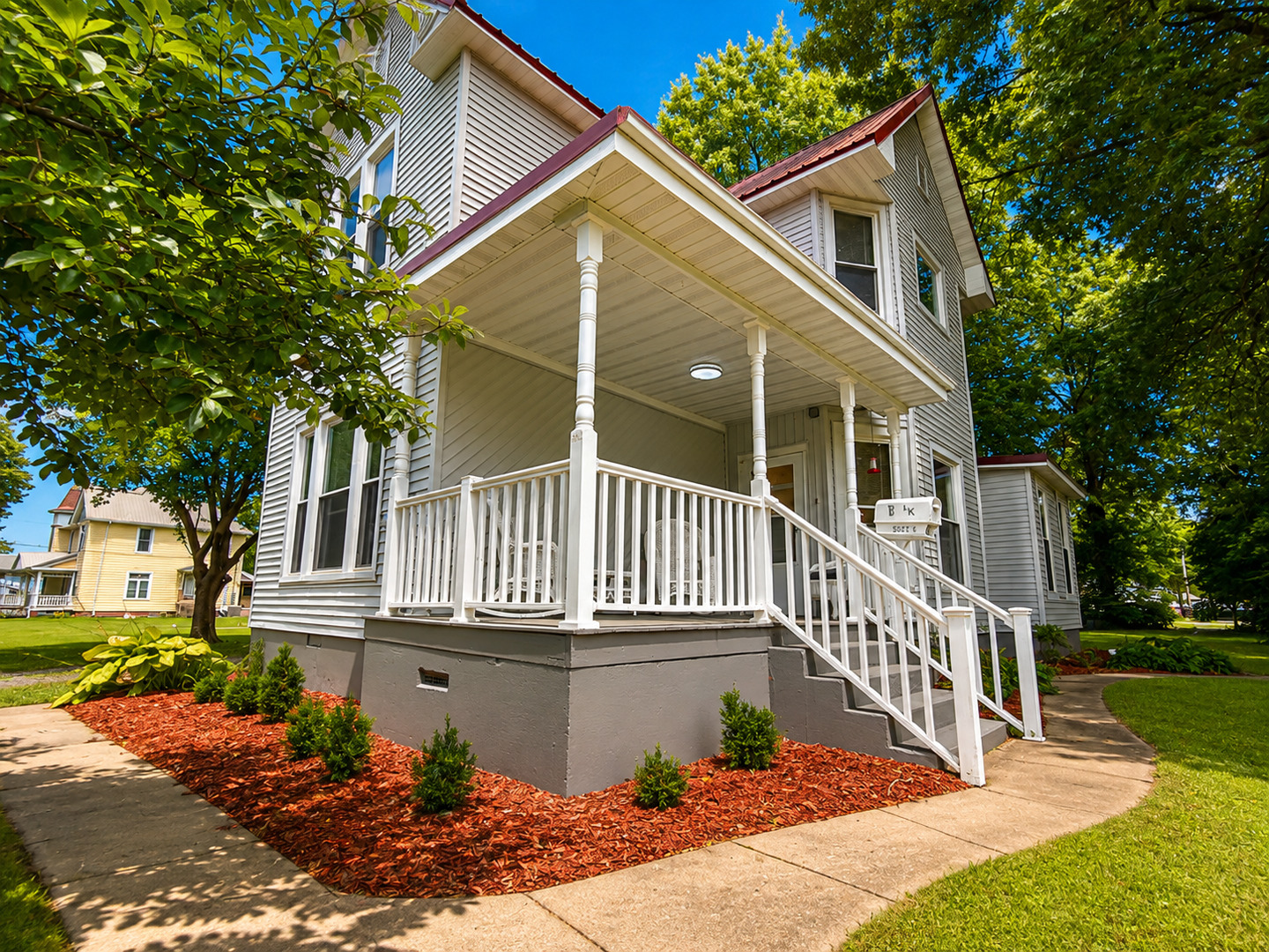 502 Vincennes Avenue Property Photo 13