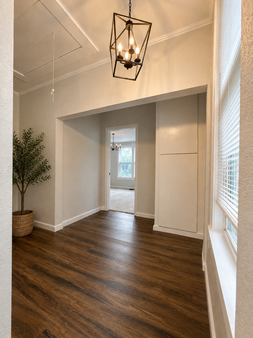 502 Vincennes Avenue Property Photo 60